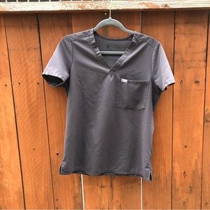 FIGS Scrubs Top Gray/Grey